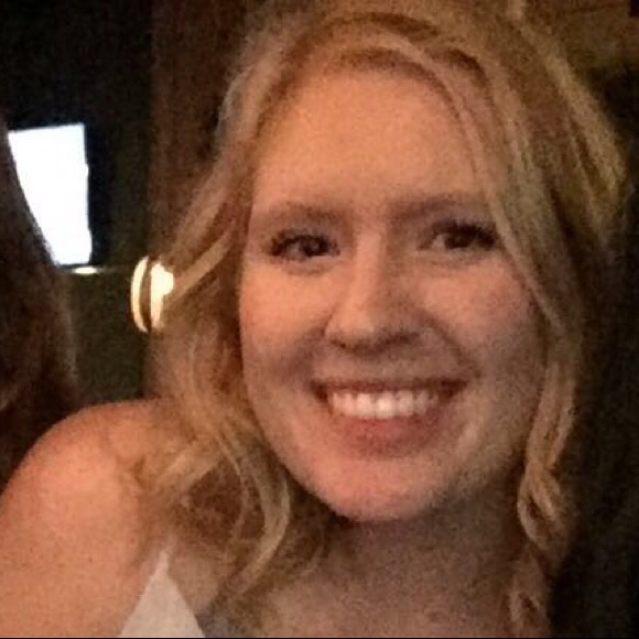 Meet your Posher, Julianna - Picture 1 of 1